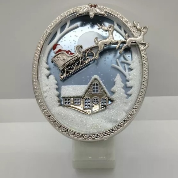 BNWT Bath & Body Works Light Up Wallflower Santa and Sleigh Reindeer Wallflower - Picture 3 of 6